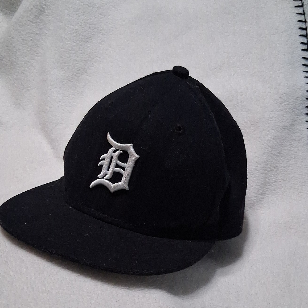 SUN SALE  Youth Detroit Tigers New Era 59FIFTY Classic Bl/Wh Fitted Hat sZ 6 3/8